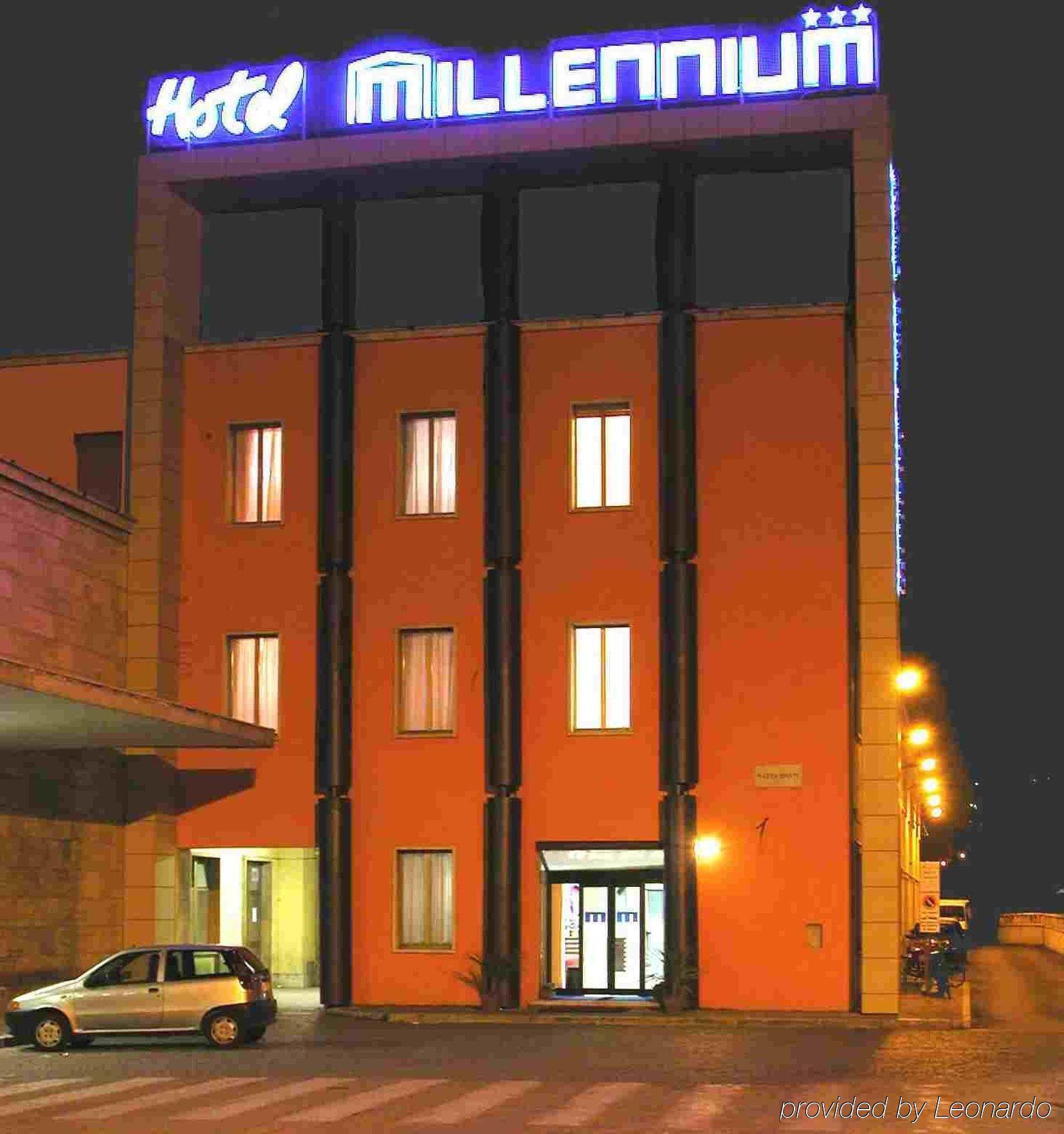 טרני Hotel Millennium Palace מראה חיצוני תמונה